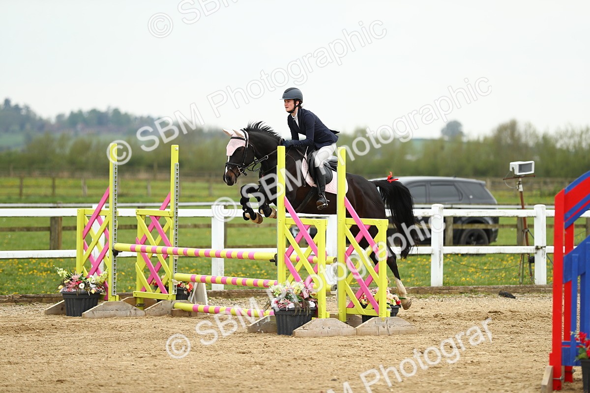 SBM_000445 - Class 2 - Senior British Novice 90cm
