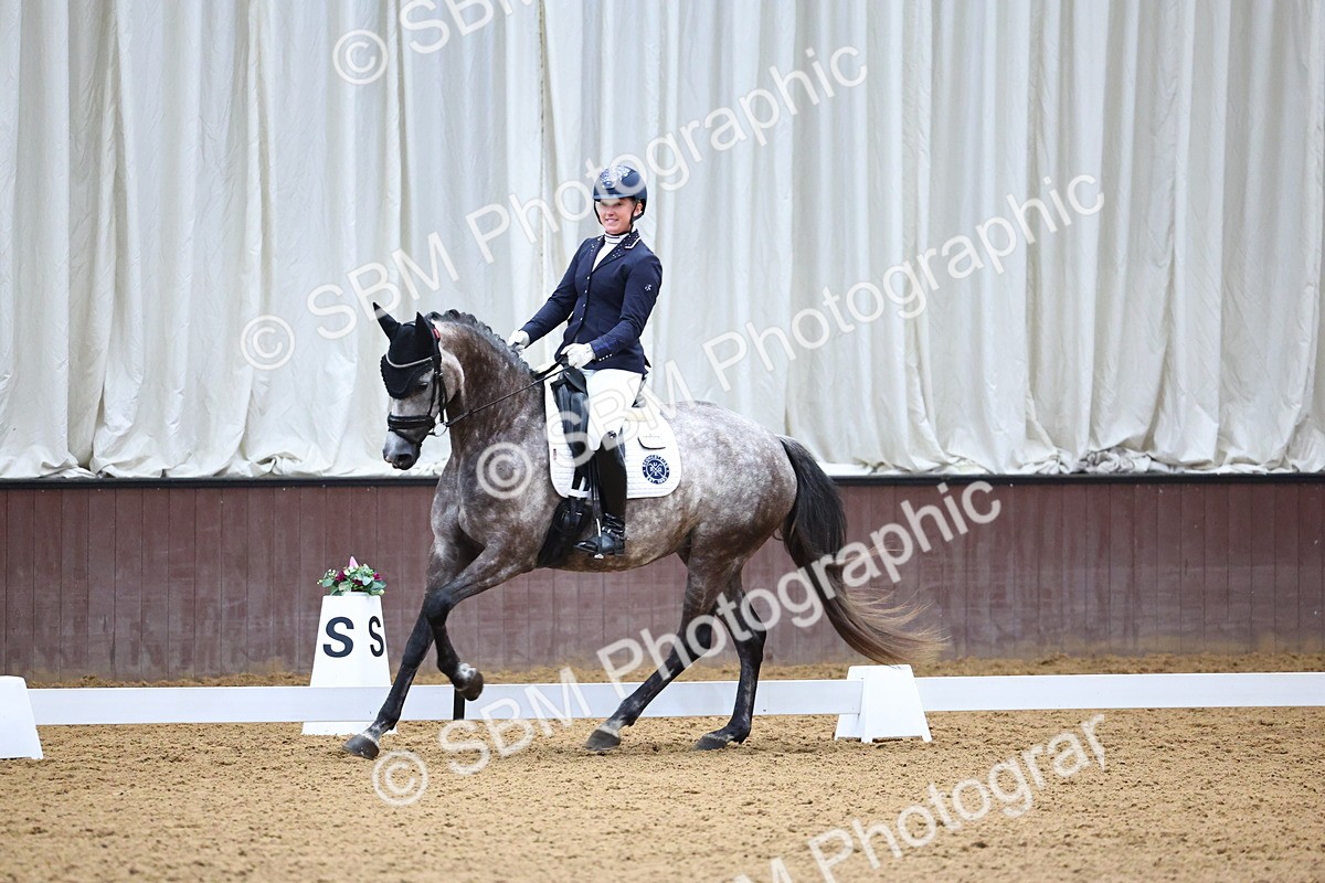 SBM_005660 - Class 5 - Novice 6 - 9.30-10.33