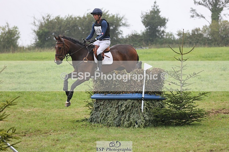 240901A-120514-07332 - 353-Tim.Price-MONBEG.CRYSTAL.CLEAR