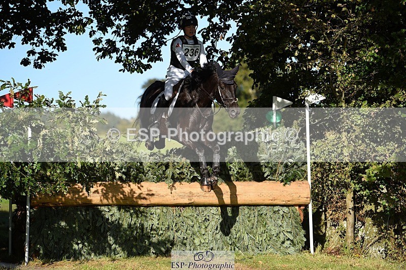 231022-105322-25534 - 236-FAIRLIGHT.ALLEGRA-Jonny.Lee-XC