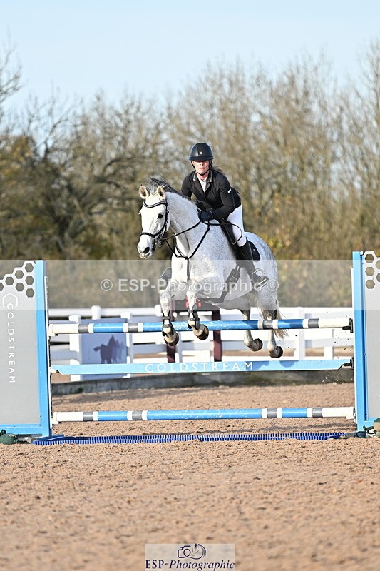 241113A-142055-00858 - Cls 05A&B Snr Fox & 1.20m Open