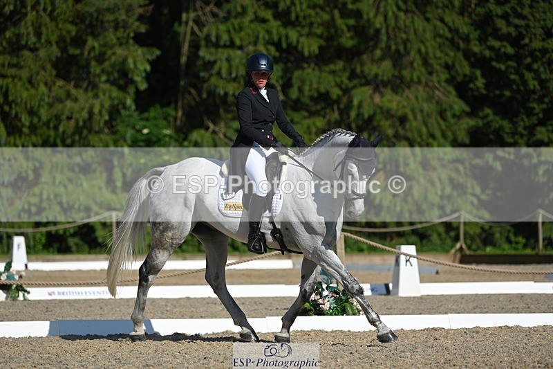 230526-171309-07537 - 261-COOLEY_NOW_OR_NEVER-Georgina_Herrling-WEDTrotUp+DR