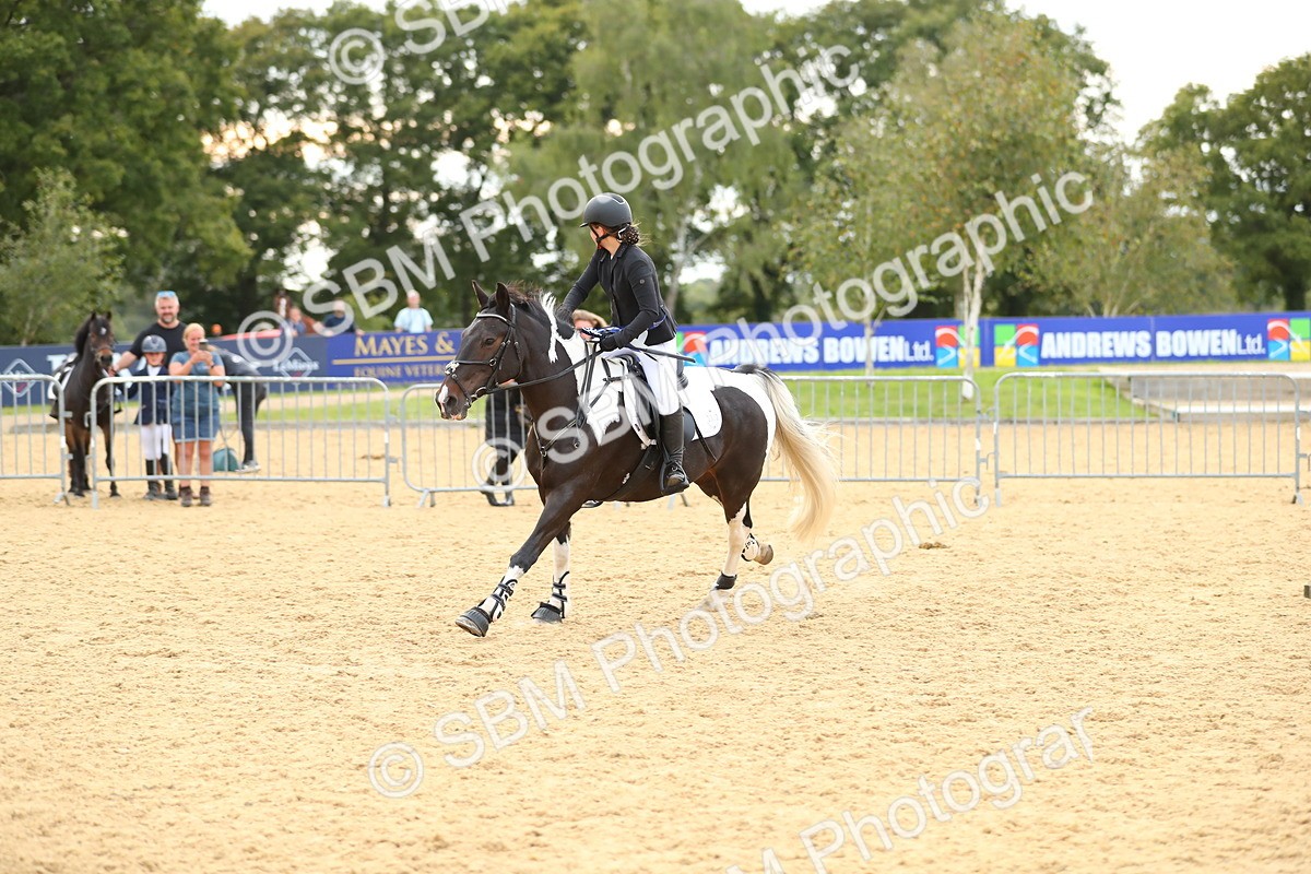SBM_76208 - J19 - Junior 90cm Supreme Championship