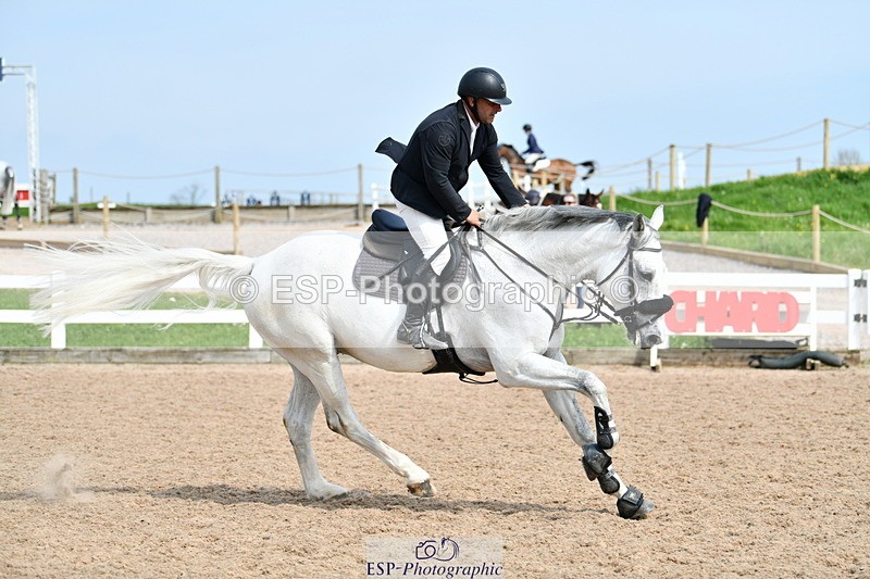 240511A-152558-14131 - Cls 25 British Novice and 90cm Open