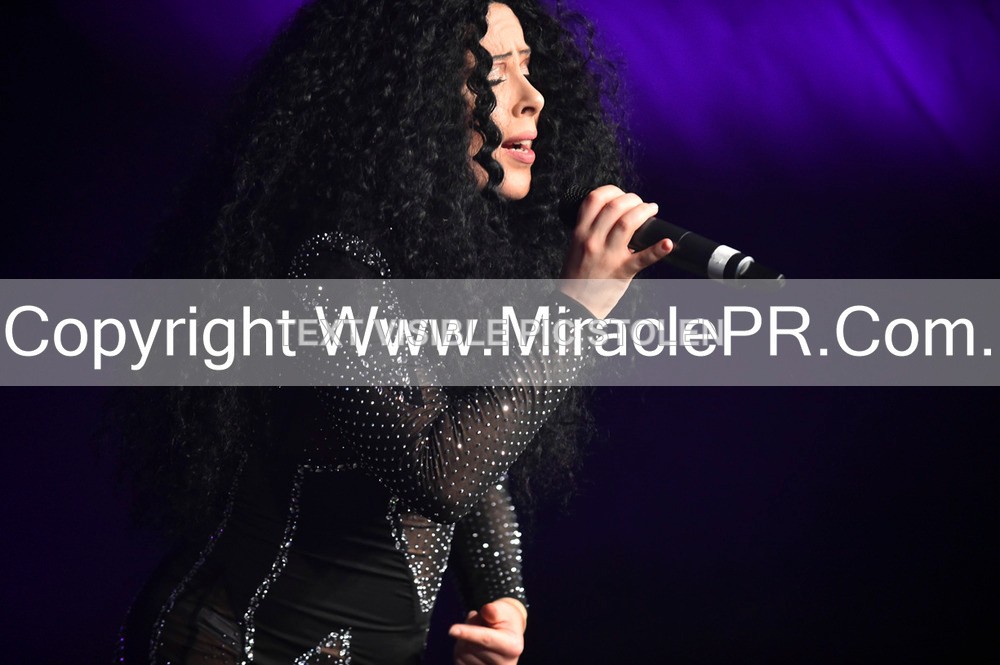 SH4_6799 - The Cher Experience