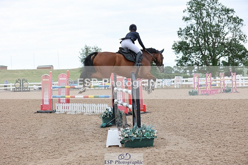 250625-155100-01547 - Cls 6 Foxhunter and 1.20m Open