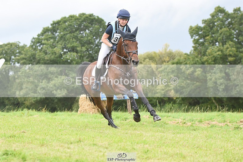 230820X-142600-3530 - BE100 XC 14.00 to 15.00 End