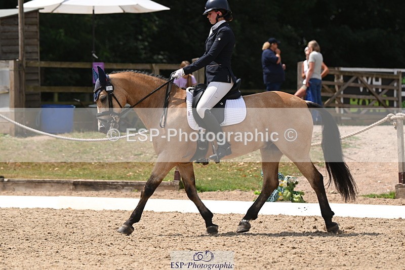 250719A-125457-05162 - 141-Chloe.Dunn-Towerhill.Shamie