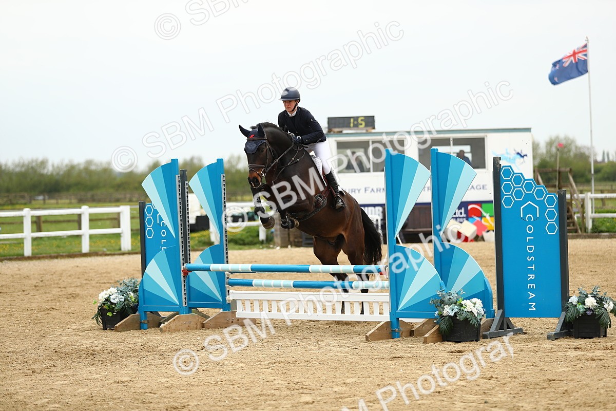 SBM_000552 - Class 2 - Senior British Novice 90cm