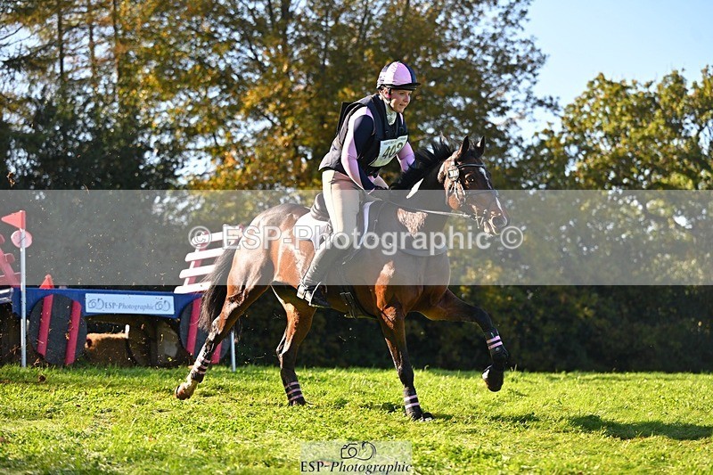 241026-120433-13043 - 402-Ella.Matravers-BALLYMITTY.MAC