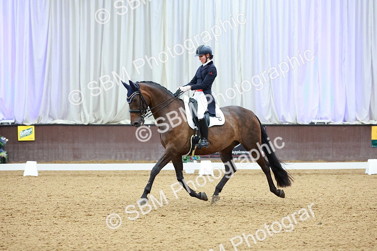SBM_007944 - Class 9 - FEI INT II - 16.54.17.57