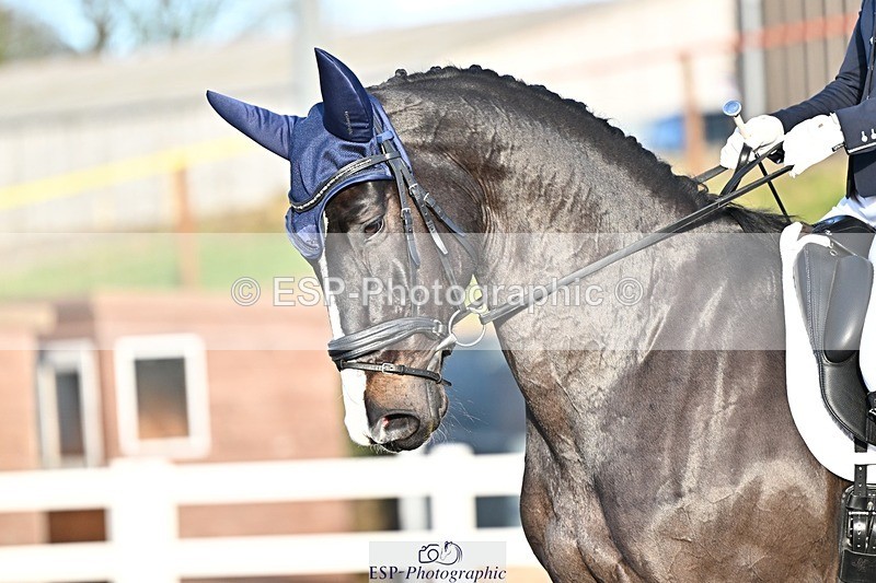 241214-135624-02672 - 124-isobel.goodwin-Milano.van.hof.olympia