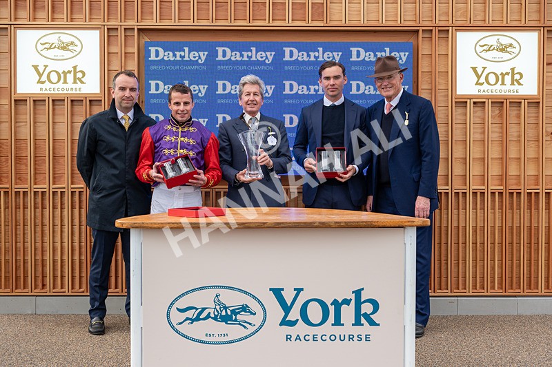 150526-Race 7-Portcullis-3310 - Race 7 5.15pm Darley EBF 'Confined' Novice Stakes