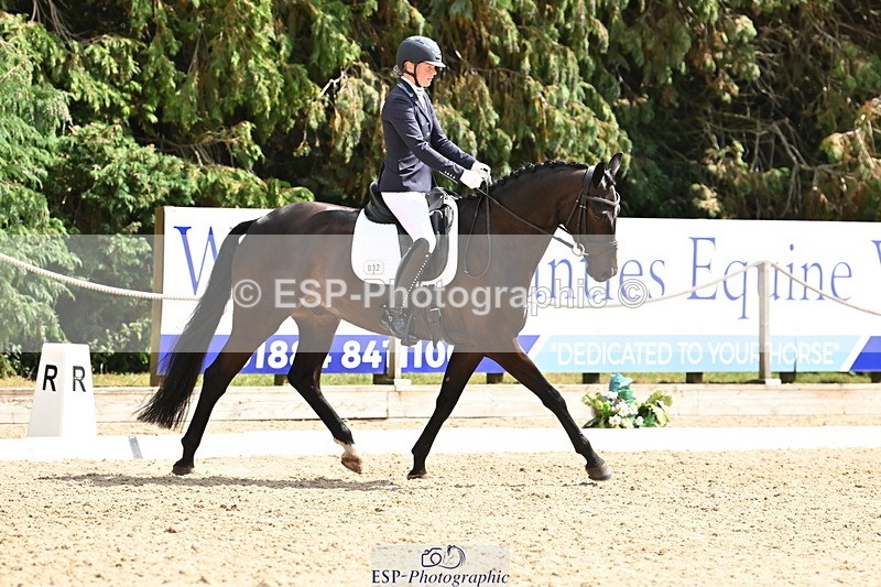 250808A-143709-00947 - 032-Caitlin.BurgessFurst.Sandreo.MFS