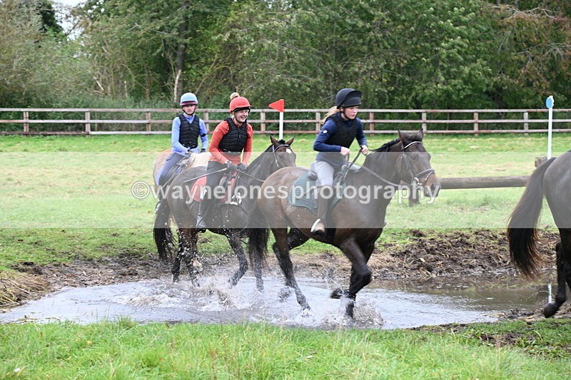 WJ6_6718 - Time at Photographer 13:06 to 13:23