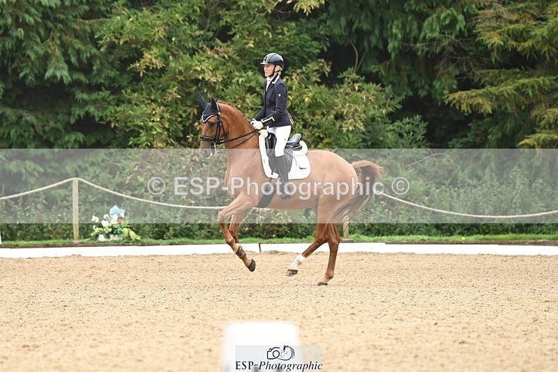 240811-114441-05584 - 253-Pauline.Jaggs-Emilio.Onneke