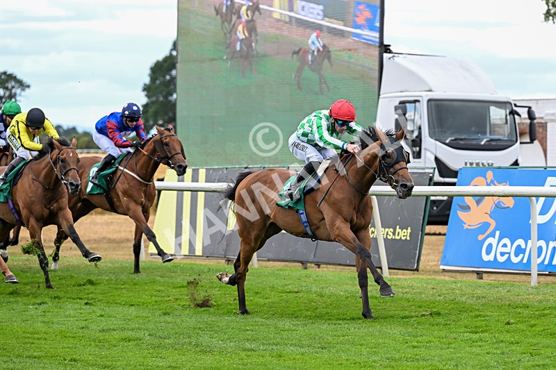 070826-Race 5-Master Vintner-1984 - Race 5 16.10pm William Hill, Market Place, Thirsk Handicap
