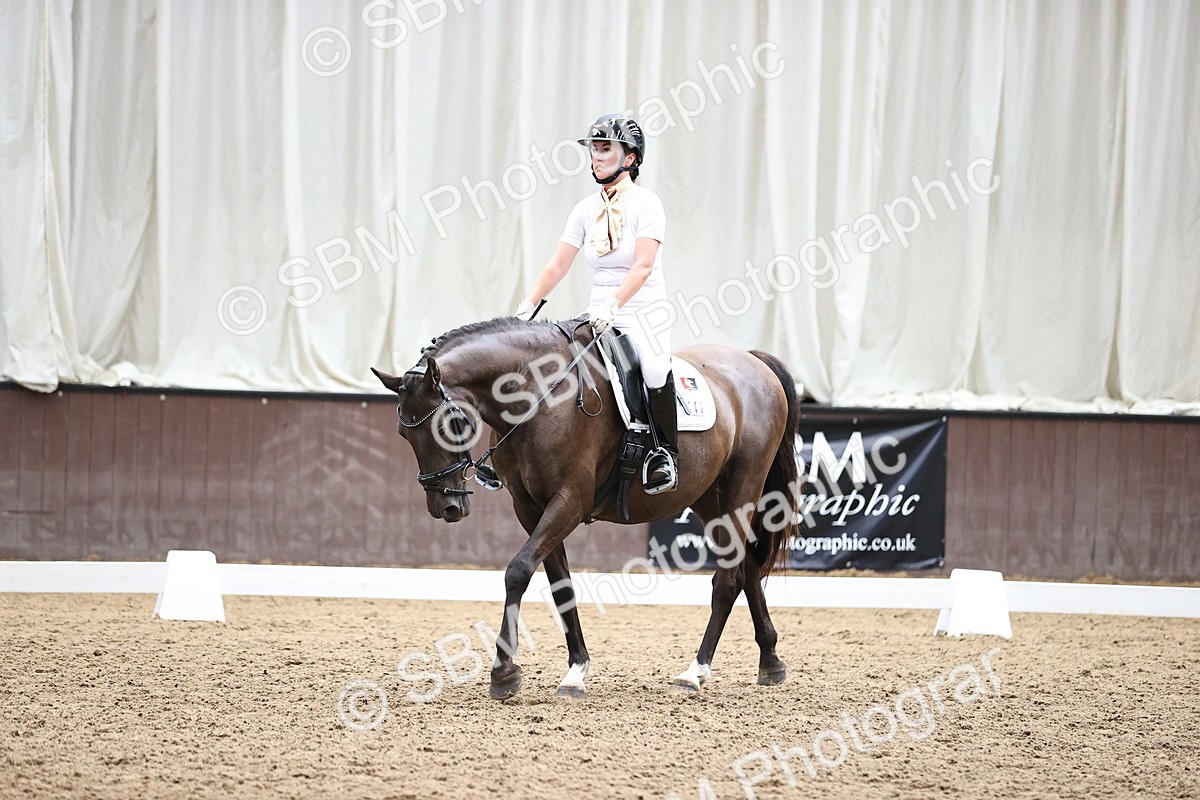 SBM_001899 - Novice 4 - 11.15-13.22