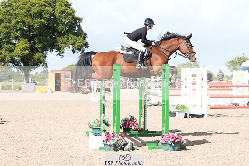 250913-120516-06812 - Cls 15 Snr Foxhunter