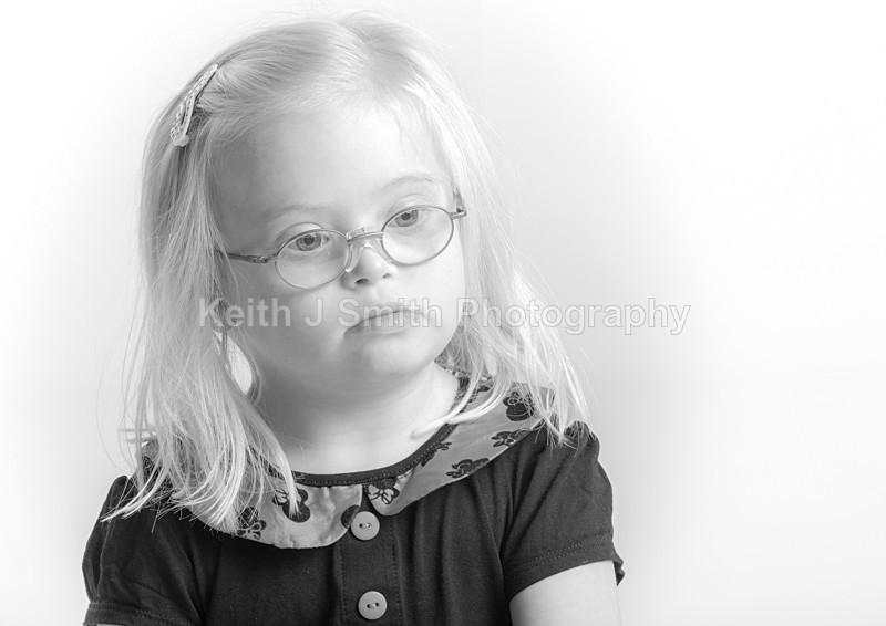 1SKJ5705 - Tina with Macy