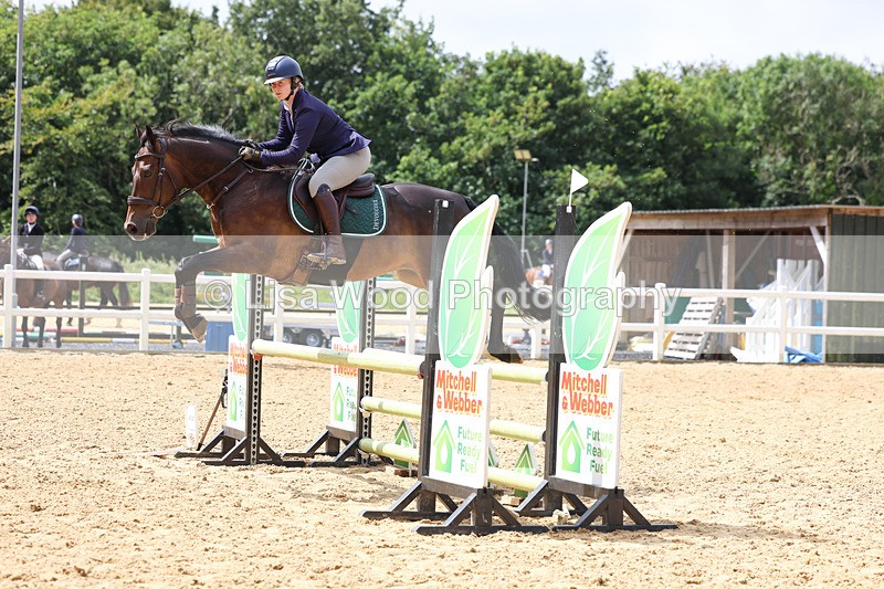 3E7A9947 - Class 9: Senior British Novice/90cm open