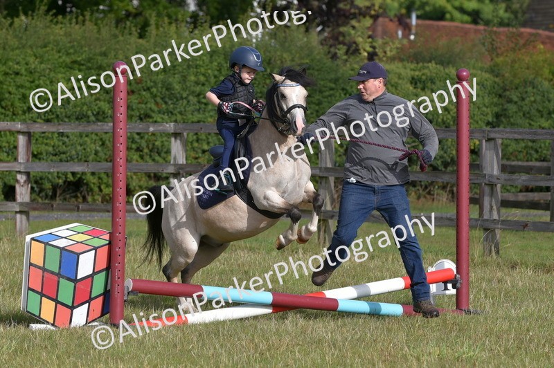 20250831-0256 - Class 6 - Minimus Jumping 30cm