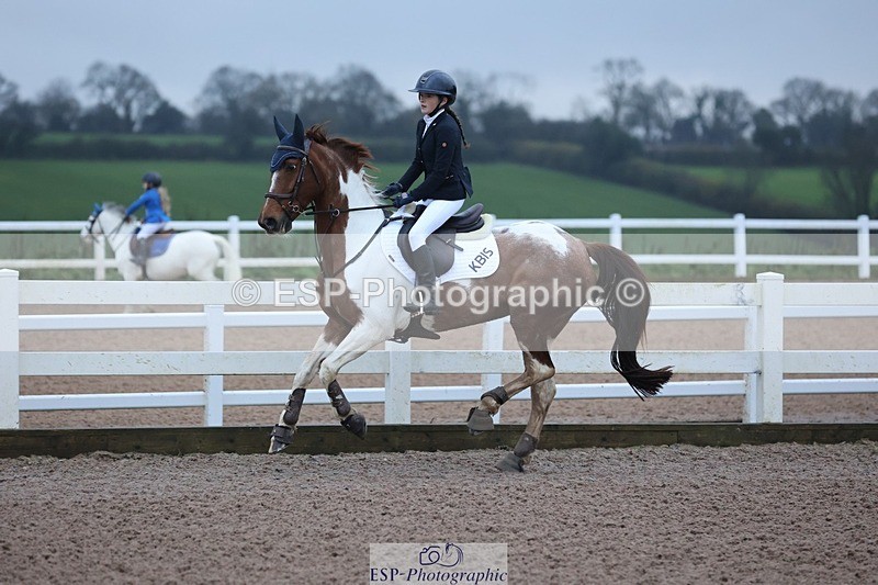 241201X-092646-00065 - Cls 02 Pony Intro 70