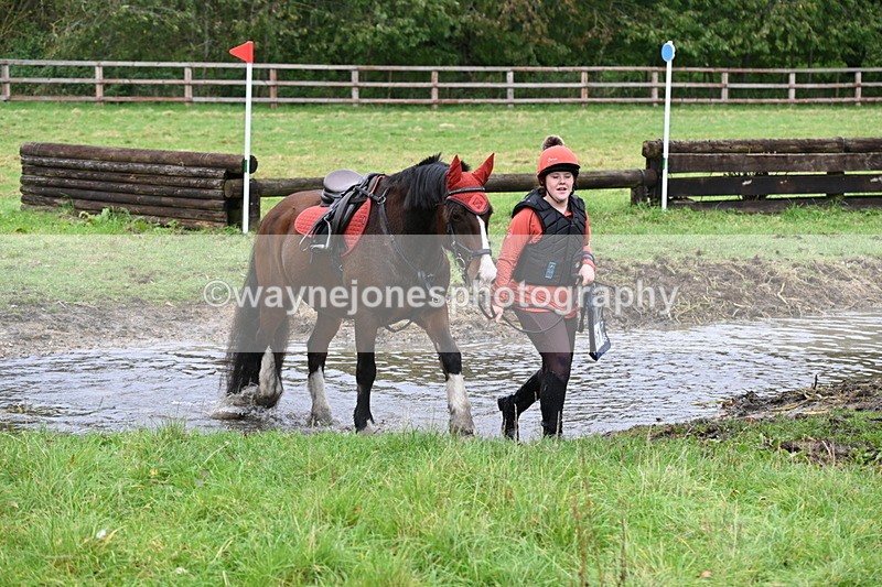 WJ6_6352 - Time at Photographer 12:41 to 13:05