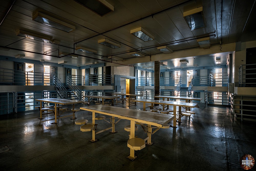 Western State Penitentiary (Pittsburgh, PA) | Darkened Housing Unit - Western Penitentiary