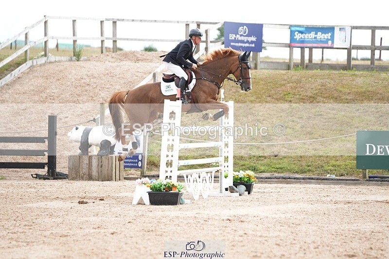 250718-115639-10157 - Cls 2, 3 Star Small Tour Break til End