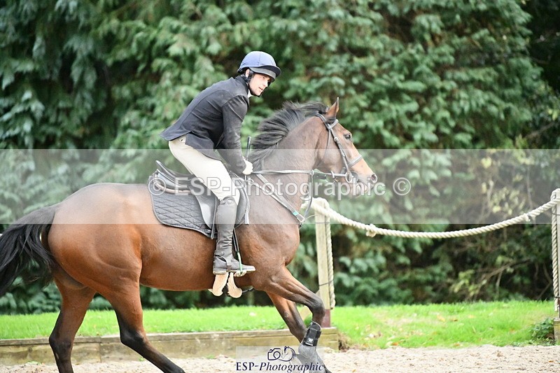 251004A-172714-02438 - Classes 12 & 13 90cm