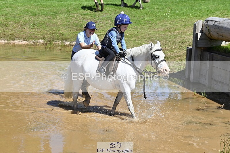 240728B-111607-01360 - Gemma's Group XC