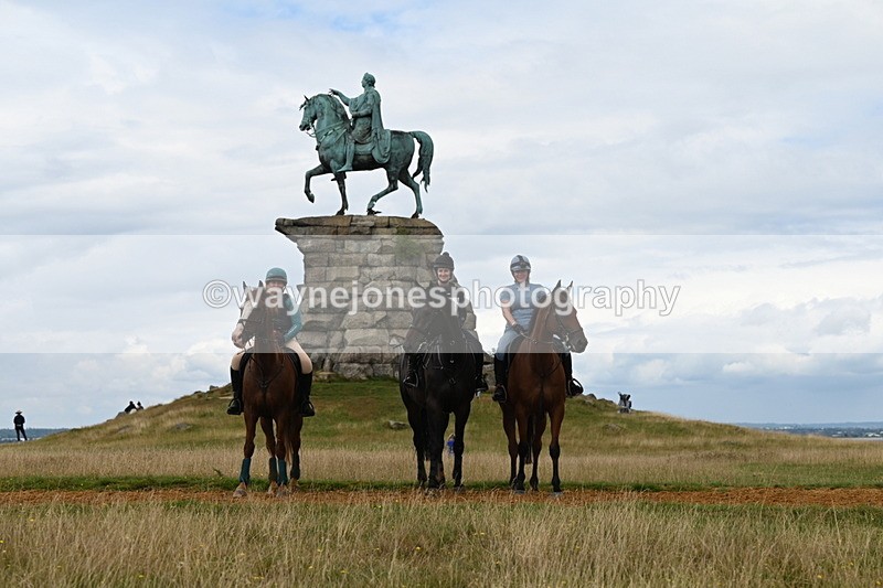 DSC_7560 - Time at Statue 13:16 to 13:52