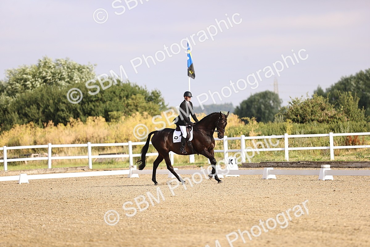 SBM_008461 - Novice 5 - 08.30-9.33