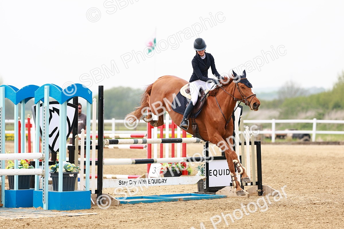  - Class 18 - Senior Newcomers - 1.10m