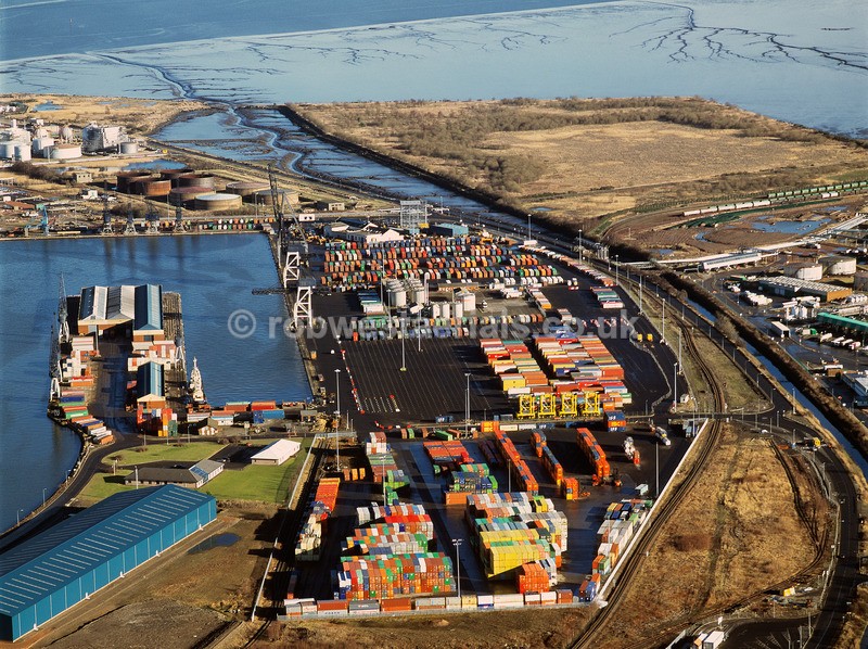 A00564F Grange Dock Grangemouth 2005 - Settlements, infrastructure and attractions