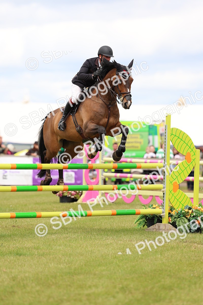 SBM_13945 - Class 206 - Senior Newcomers - 1.10m Open