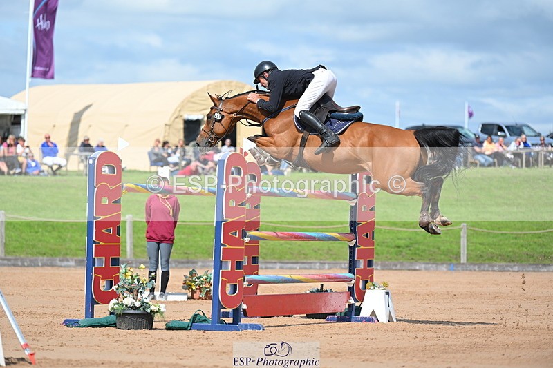 230721A-160407-07593 - Cls 10, 2 Star Big 1.45m Start to break