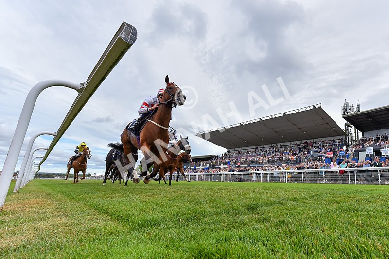 040726-Race 6-Highland Olly-2040 - Race 6 17.10pm Weatherbys Racing Bank Handicap