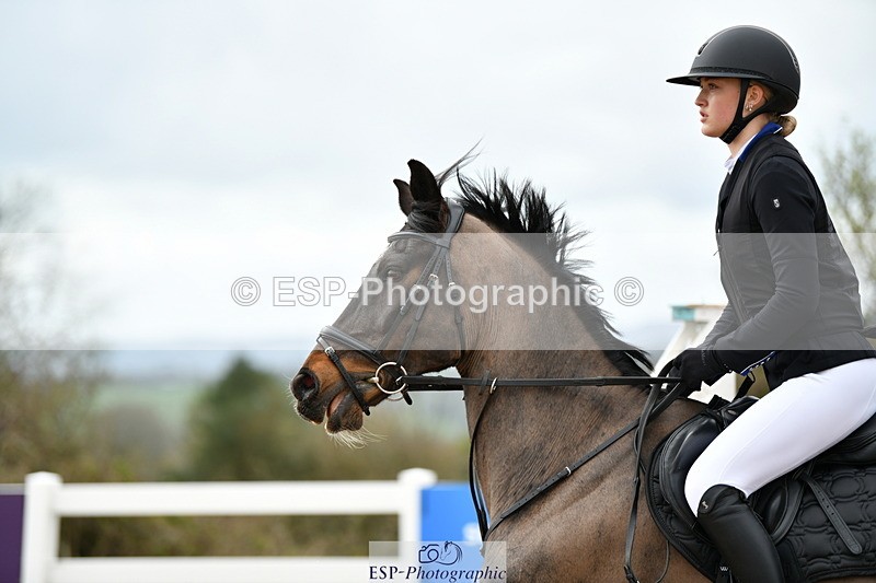 240317A-120620-06146 - Cls 32 95cm National Amateur Quali