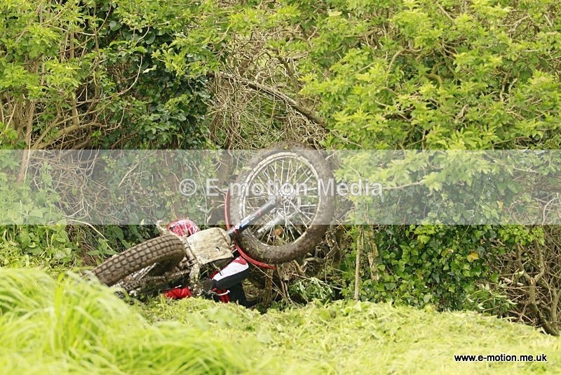 TR 060512-100 - Petit Bot - 06/05/12