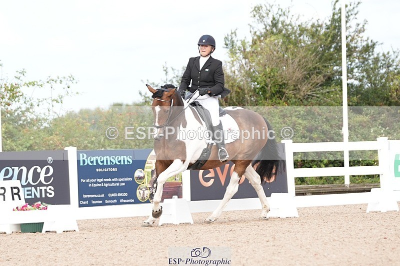 250906-110737-01952 - 026-Alison.McCarthyFarleaze.Lady.Sylvia