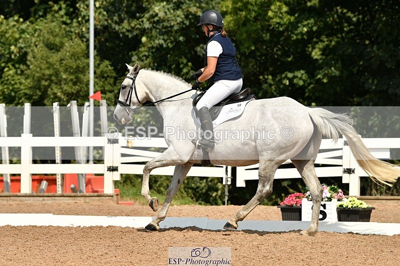 250817-120829-08785 - 099-Essie.BarkerBloody.Nora