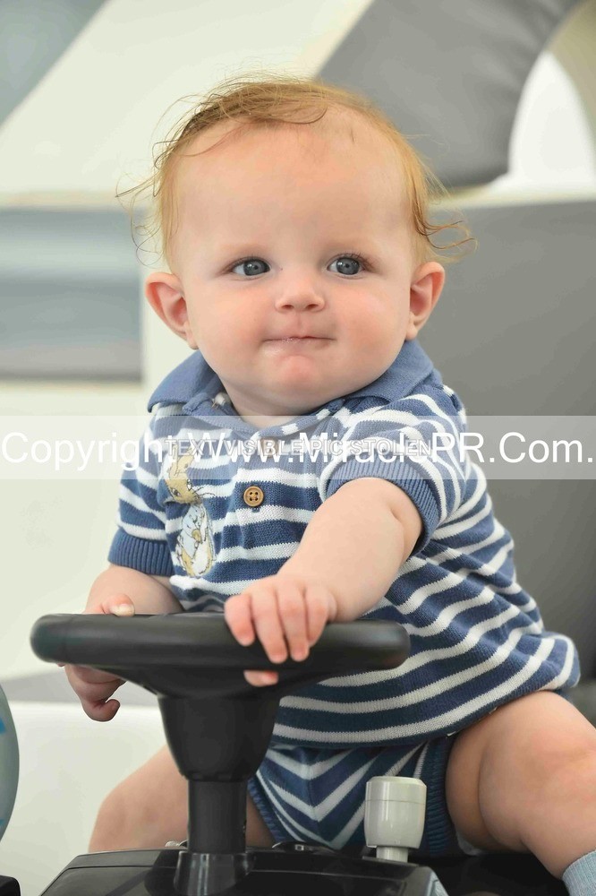 SH4_2194 - Bonny baby competition.