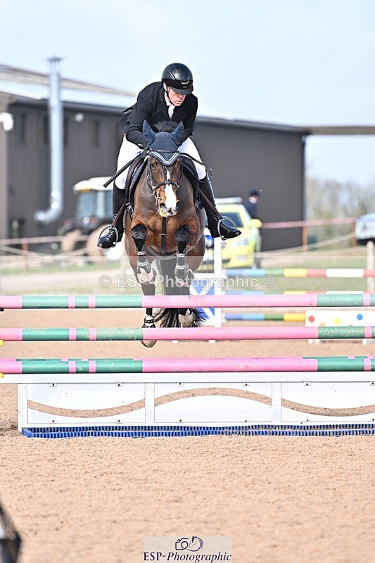 260225-130145-00359 - Cls 4 Newcomers and 1.10m