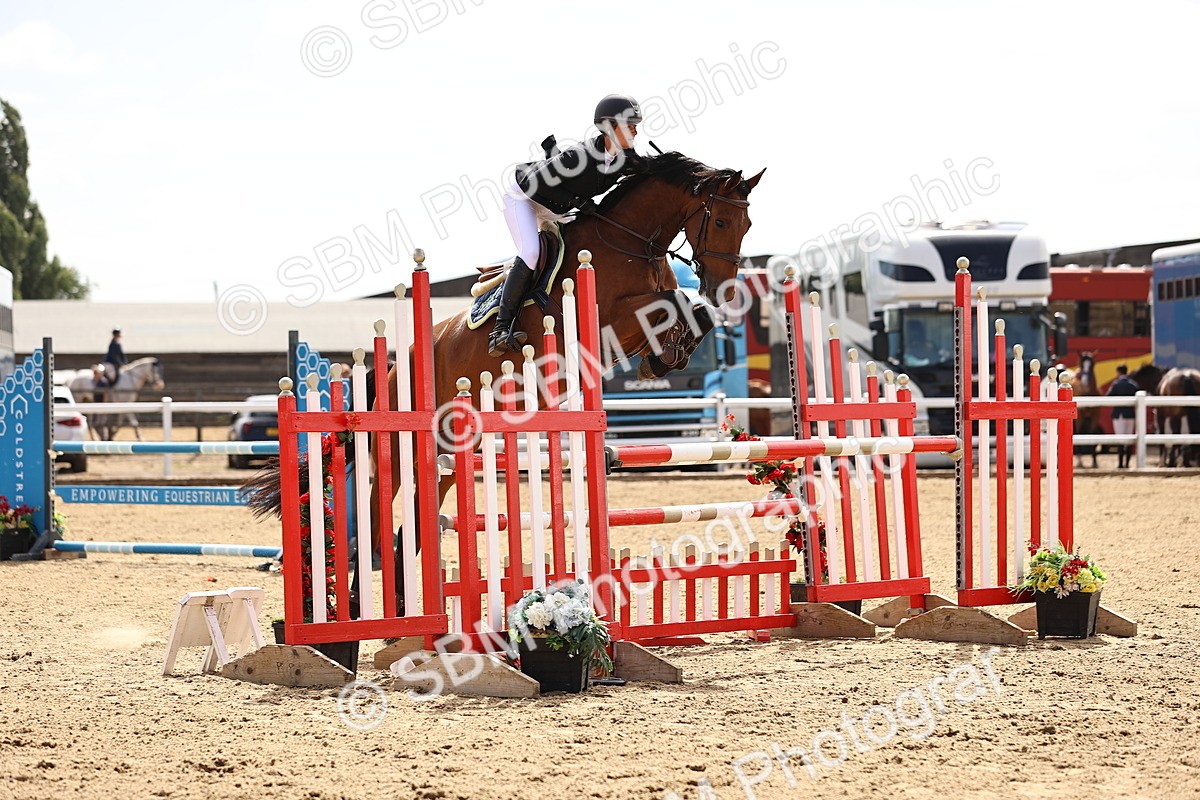 SBM_009736 - Class 8 - Senior Newcomers - 1.10  Open