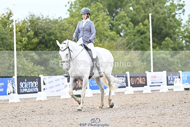 250907-104731-06349 - 070-Charlotte.DoreyDeards.Silver.Bounce