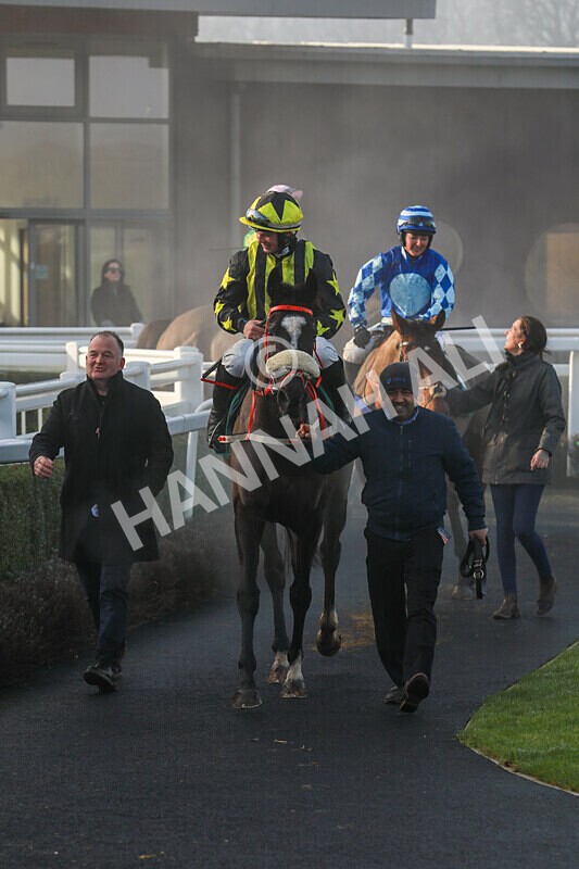 281224-Race 1-Not Staying Long-1225 - Race 1