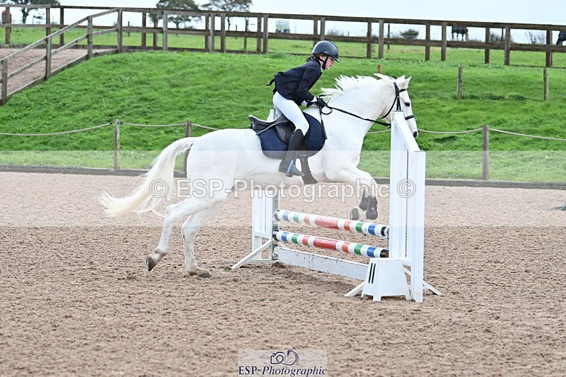 231029A-094204-02487 - 60cm Club and Schools