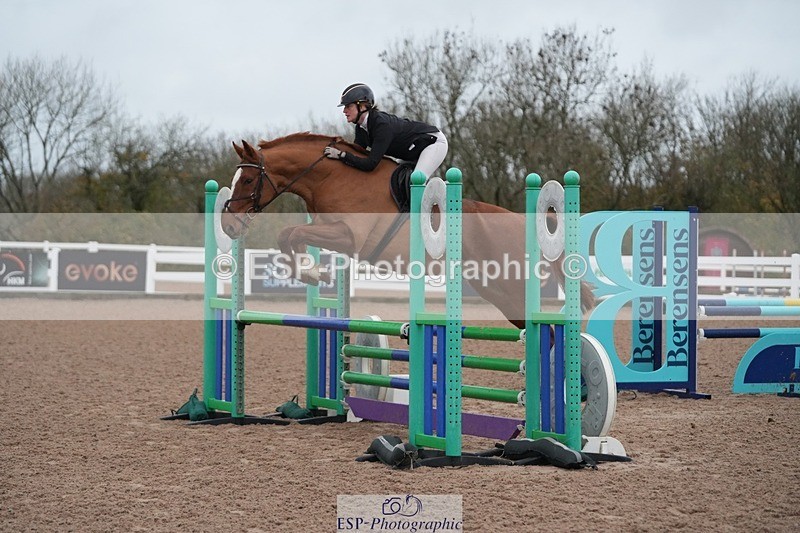 251109-082714-02998 - Cls 15 British Novice and 90cm Open